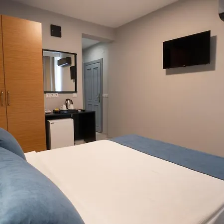 Hotel Opera 3*