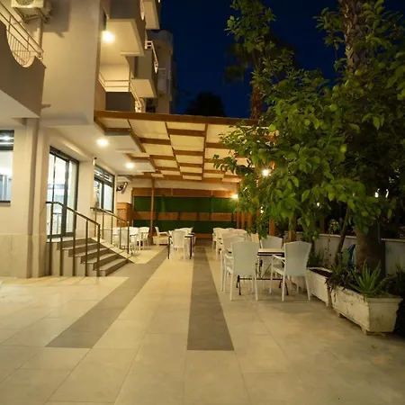 Opera Hotel