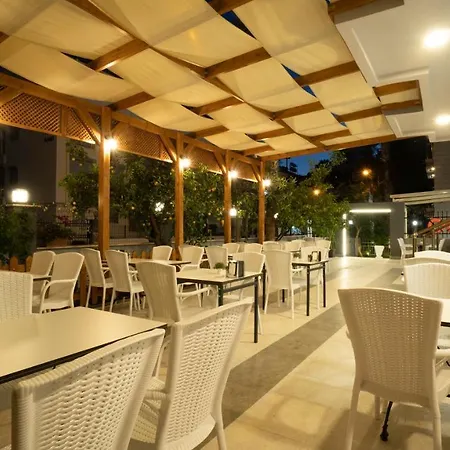 Opera Hotel