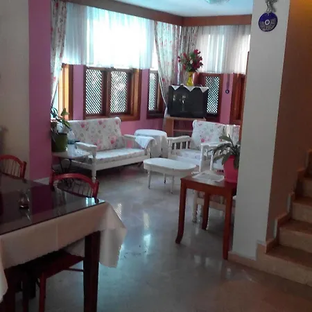 Opera Hotel 3*