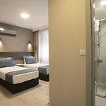 Opera Hotel 3*