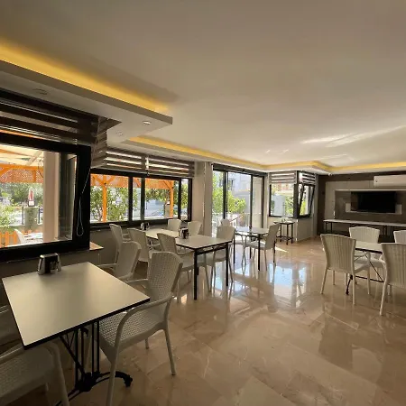 Hotell Opera 3*