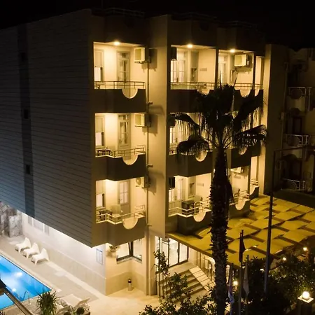 Opera Hotell 3*