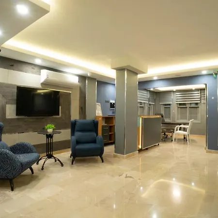 Opera Hotel 3*
