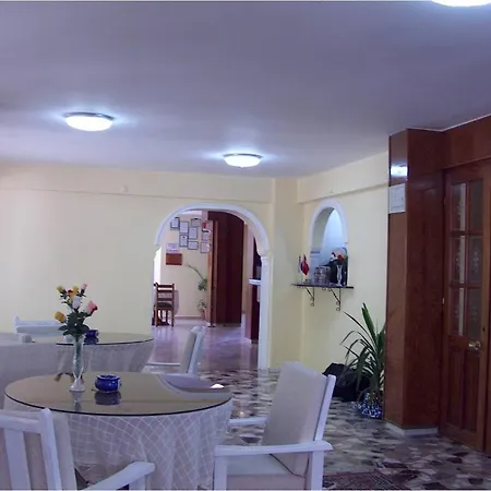 Opera Hotell