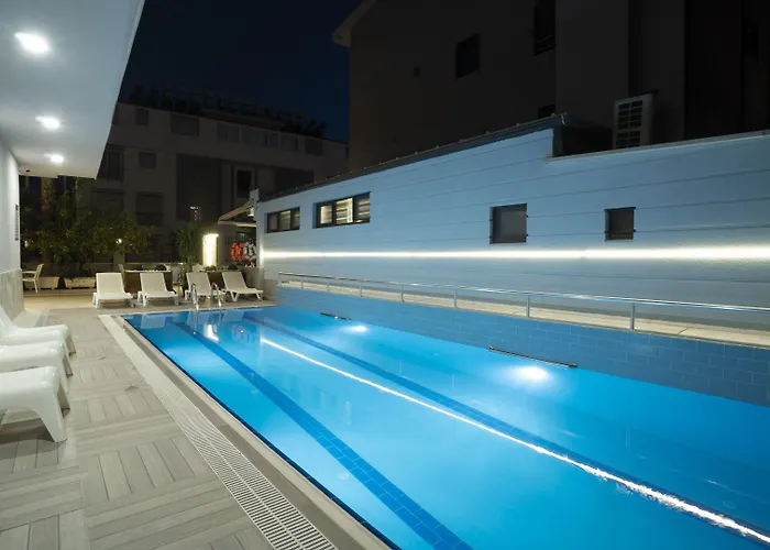 Hotel Opera 3*