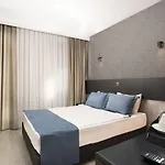 호텔 Opera 3*